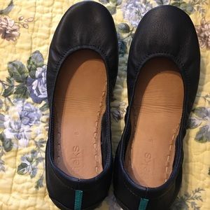 California Navy Tieks